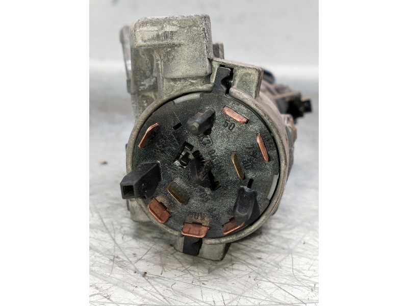 Recambio de conmutador de arranque para volkswagen polo (9n3) referencia OEM IAM 4B0905851  