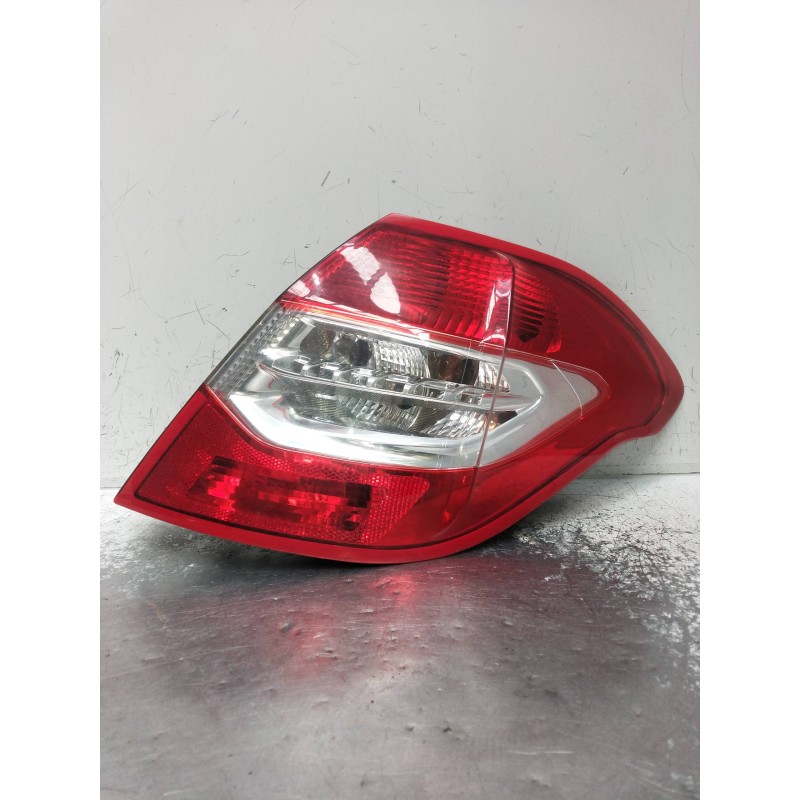 Recambio de piloto trasero derecho para citroen c4 lim. referencia OEM IAM 968731198002  