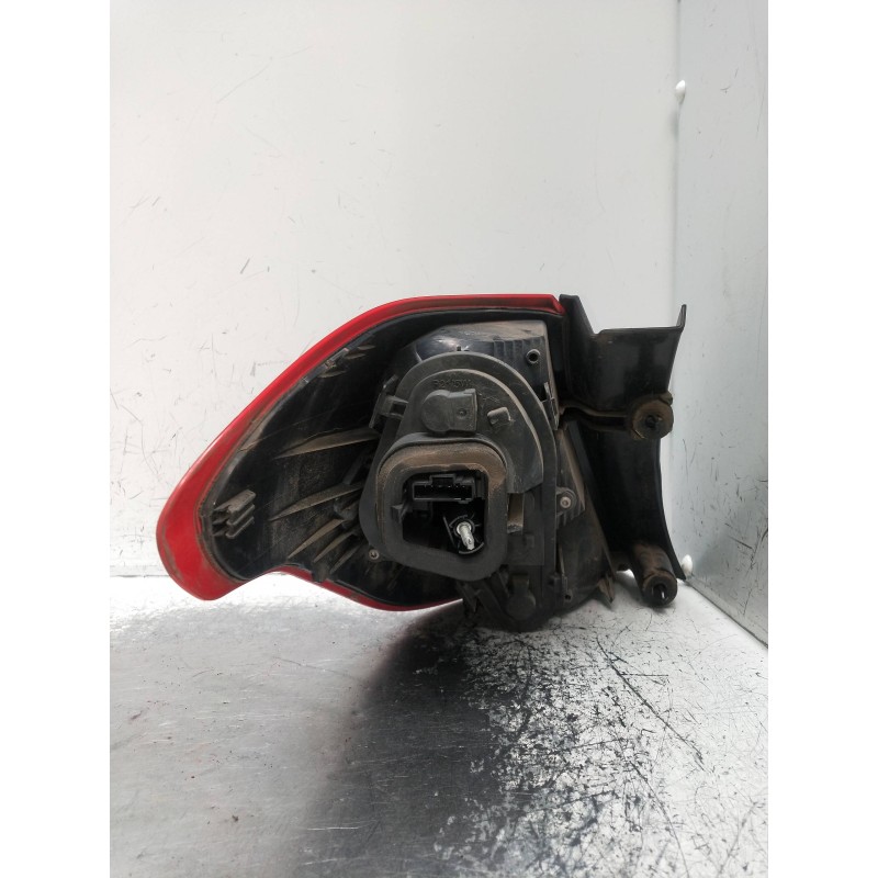 Recambio de piloto trasero derecho para citroen c4 lim. referencia OEM IAM 968731198002  