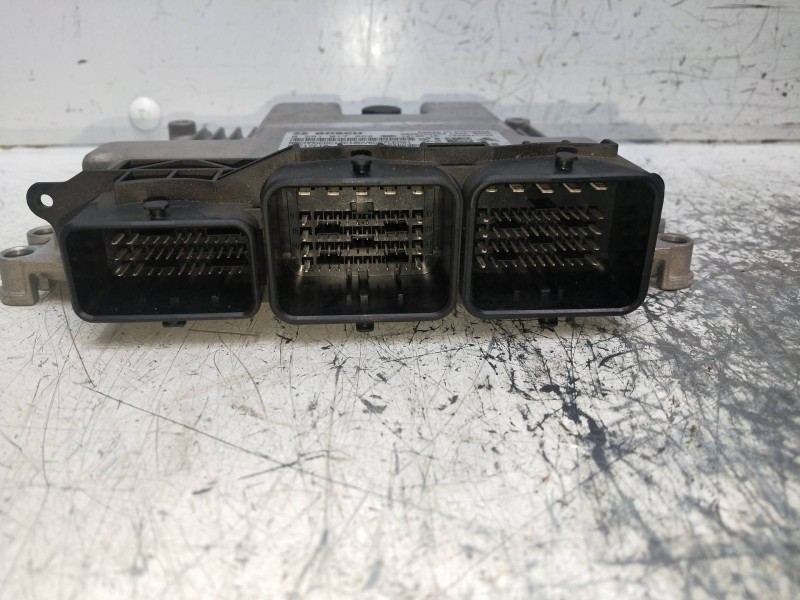 Recambio de centralita motor uce para citroen c4 lim. referencia OEM IAM 0281017862 9666729580 