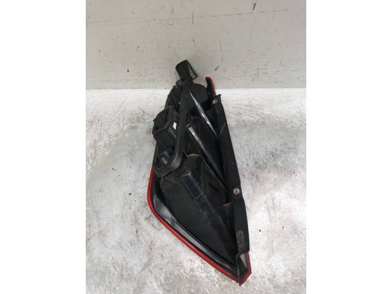 Recambio de piloto trasero derecho para fiat grande punto (199) referencia OEM IAM   