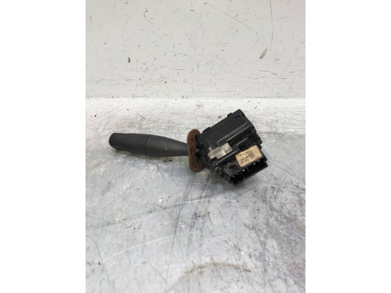 Recambio de mando limpia para peugeot 206 berlina referencia OEM IAM 96049597ZL 33779502 