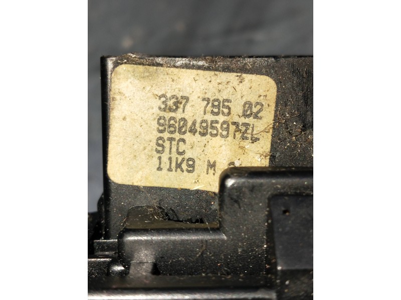 Recambio de mando limpia para peugeot 206 berlina referencia OEM IAM 96049597ZL 33779502 