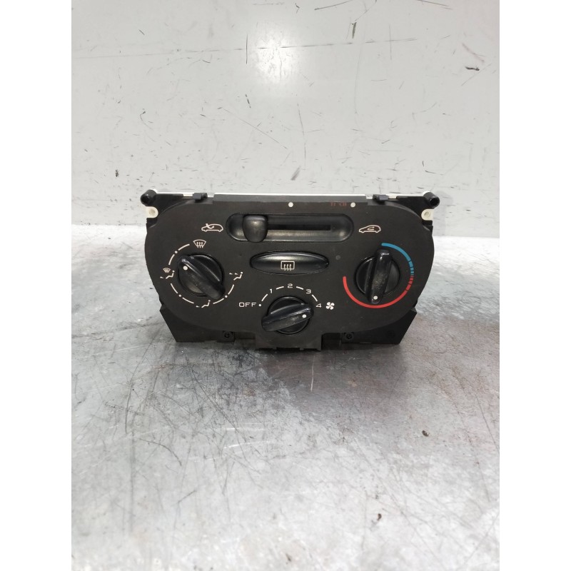 Recambio de mando calefaccion / aire acondicionado para peugeot 206 berlina referencia OEM IAM 1068901  