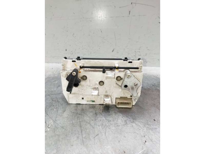 Recambio de mando calefaccion / aire acondicionado para peugeot 206 berlina referencia OEM IAM 1068901  
