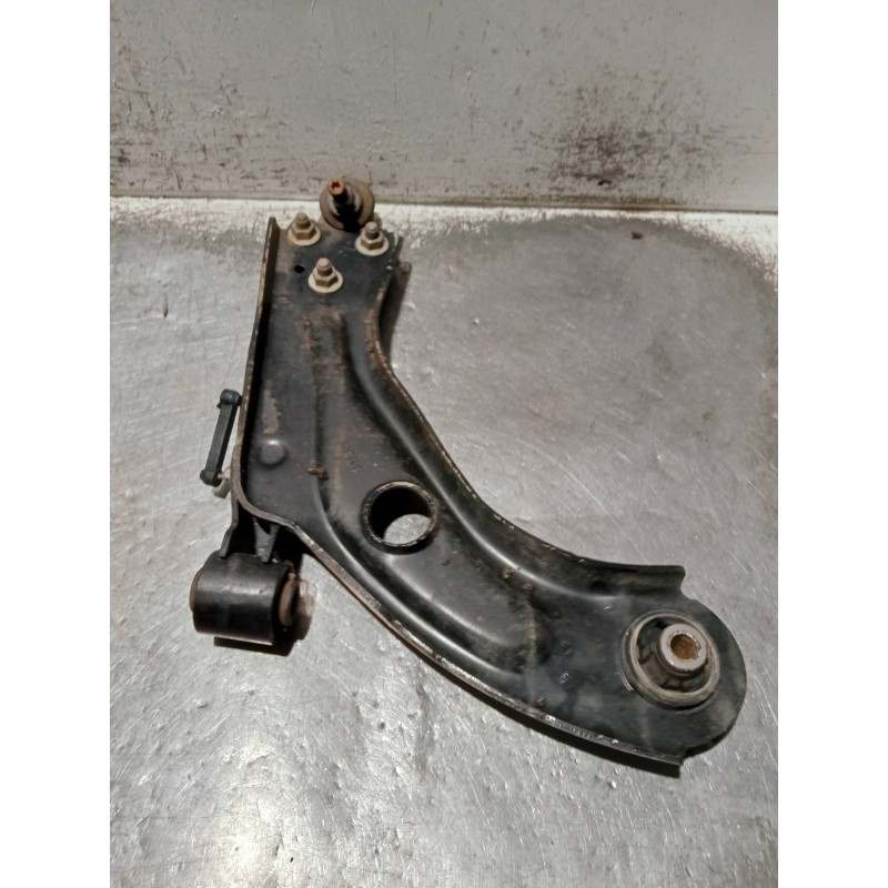 Recambio de brazo suspension inferior delantero derecho para peugeot 308 referencia OEM IAM S19CRD  