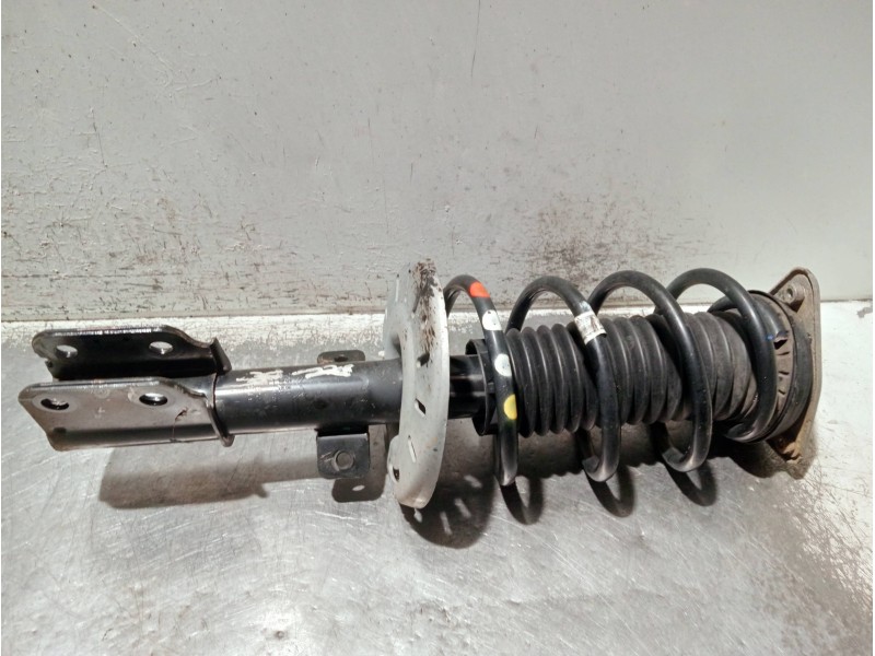 Recambio de amortiguador delantero derecho para peugeot 308 referencia OEM IAM 9816394580  