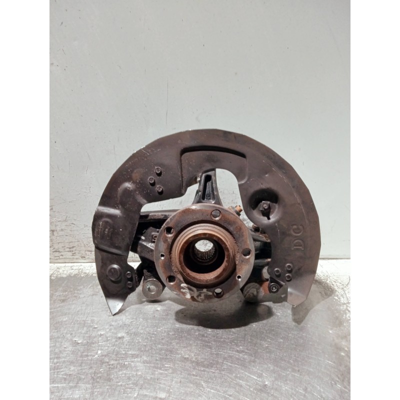 Recambio de mangueta delantera derecha para peugeot 308 referencia OEM IAM 9806779180  