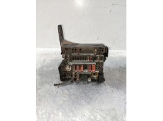 Recambio de caja reles / fusibles para peugeot 206 berlina referencia OEM IAM 9637223680  