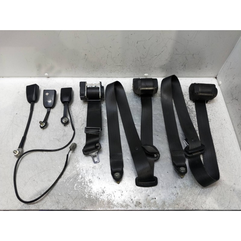 Recambio de juego cinturones delantero para iveco daily caja cerrada (1999 =>) referencia OEM IAM   