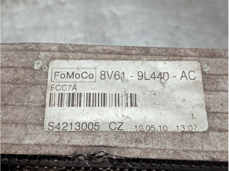 Recambio de intercooler para ford focus lim. (cb4) referencia OEM IAM 8V619L440AC S4213005CZ 