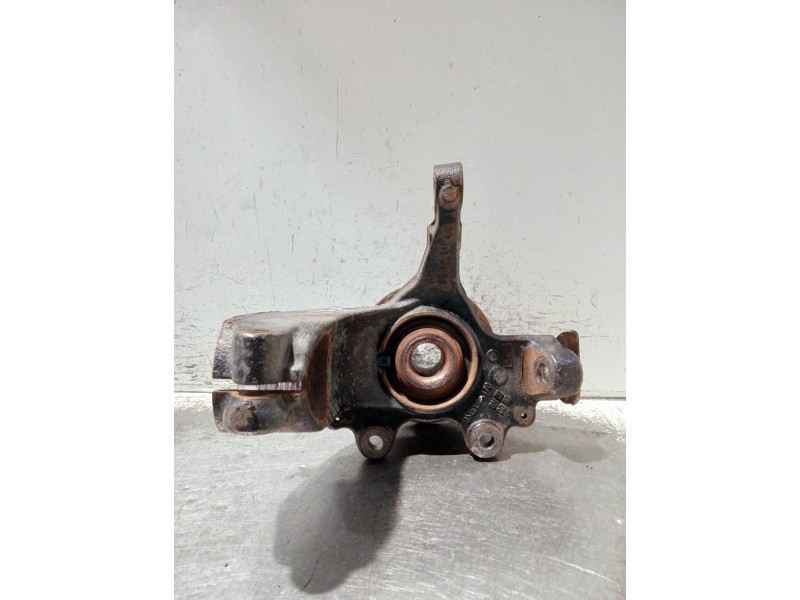 Recambio de mangueta delantera derecha para ford focus lim. (cb4) referencia OEM IAM 3M513K170  