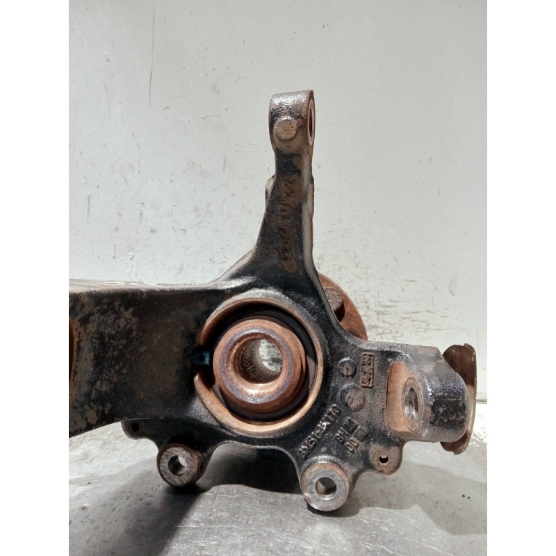 Recambio de mangueta delantera derecha para ford focus lim. (cb4) referencia OEM IAM 3M513K170  