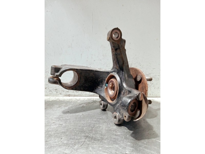 Recambio de mangueta delantera derecha para ford focus lim. (cb4) referencia OEM IAM 3M513K170  