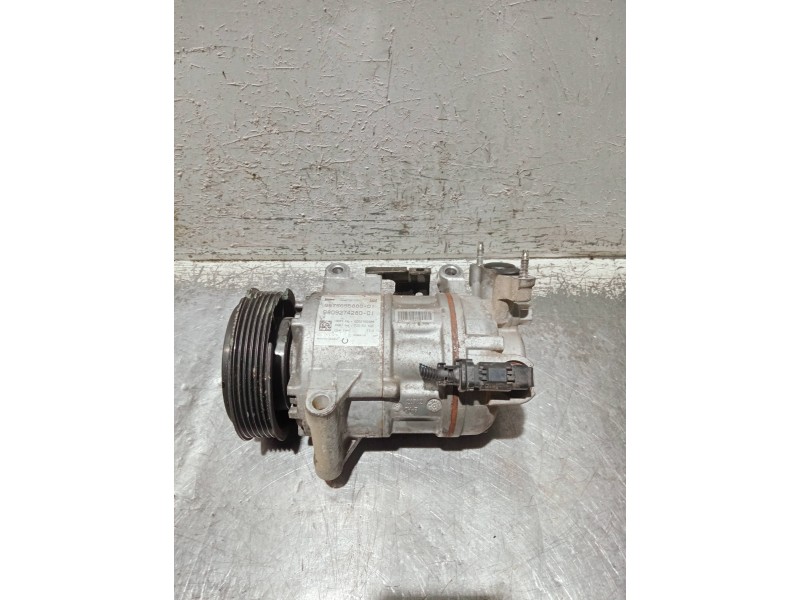 Recambio de compresor aire acondicionado para peugeot 308 referencia OEM IAM 9675655880  
