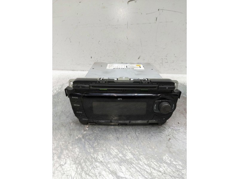 Recambio de sistema audio / radio cd para seat leon (1p1) referencia OEM IAM 1P0035153B  