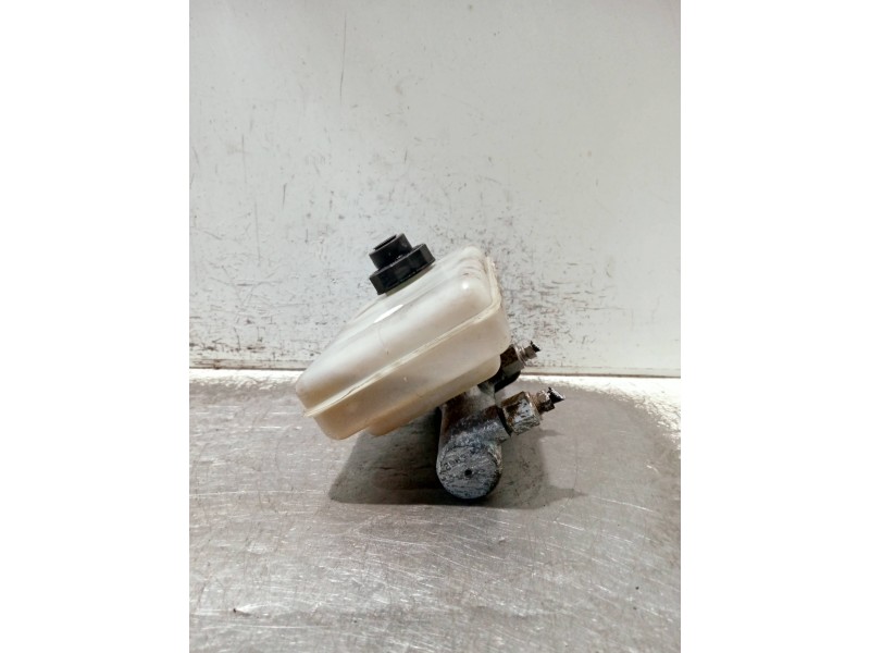 Recambio de bomba freno para iveco daily caja cerrada (1999 =>) referencia OEM IAM 21021999  