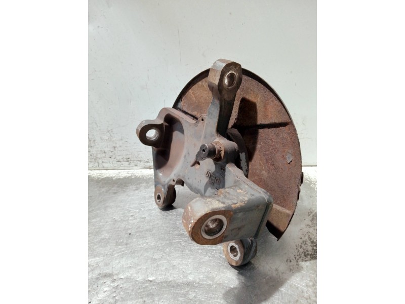 Recambio de mangueta delantera derecha para iveco daily caja cerrada (1999 =>) referencia OEM IAM   