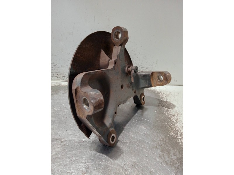Recambio de mangueta delantera derecha para iveco daily caja cerrada (1999 =>) referencia OEM IAM   