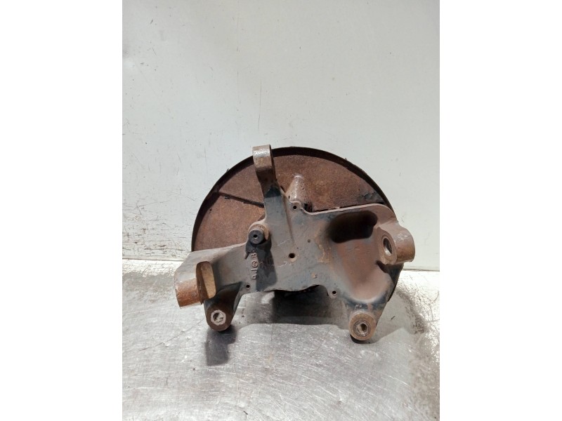 Recambio de mangueta delantera izquierda para iveco daily caja cerrada (1999 =>) referencia OEM IAM   