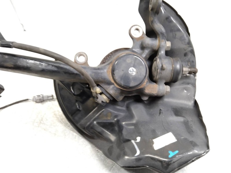 Recambio de mangueta delantera derecha para lexus is200 (gxe10) 2.0 cat referencia OEM IAM   