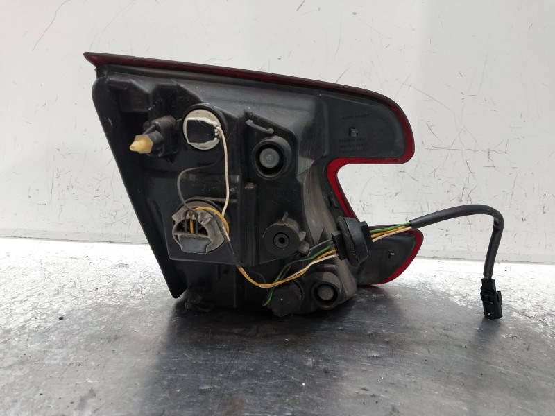 Recambio de piloto trasero derecho interior para renault megane iii sport tourer gt referencia OEM IAM 265500027R 89319421 