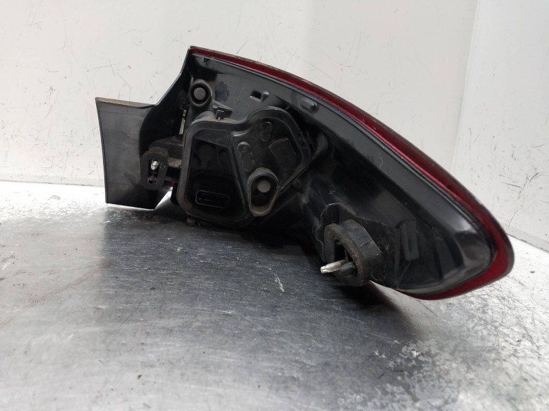 Recambio de piloto trasero izquierdo para renault megane iii sport tourer gt referencia OEM IAM 265550010R  