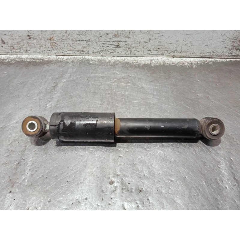 Recambio de amortiguador delantero derecho para iveco daily caja cerrada (1999 =>) referencia OEM IAM 504195995  