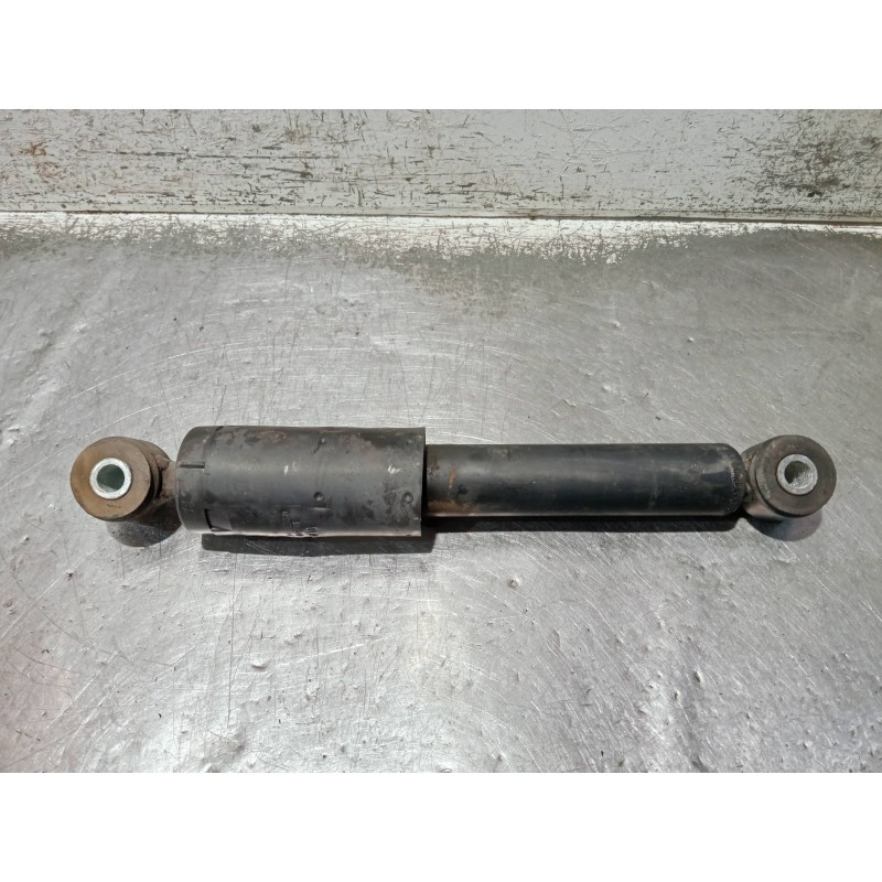 Recambio de amortiguador delantero izquierdo para iveco daily caja cerrada (1999 =>) referencia OEM IAM 504195995  