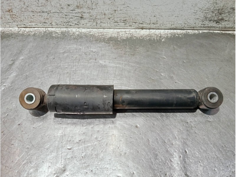 Recambio de amortiguador delantero izquierdo para iveco daily caja cerrada (1999 =>) referencia OEM IAM 504195995  