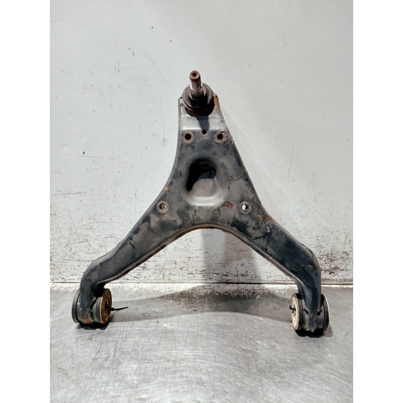 Recambio de brazo suspension inferior delantero derecho para iveco daily caja cerrada (1999 =>) referencia OEM IAM 500334486  