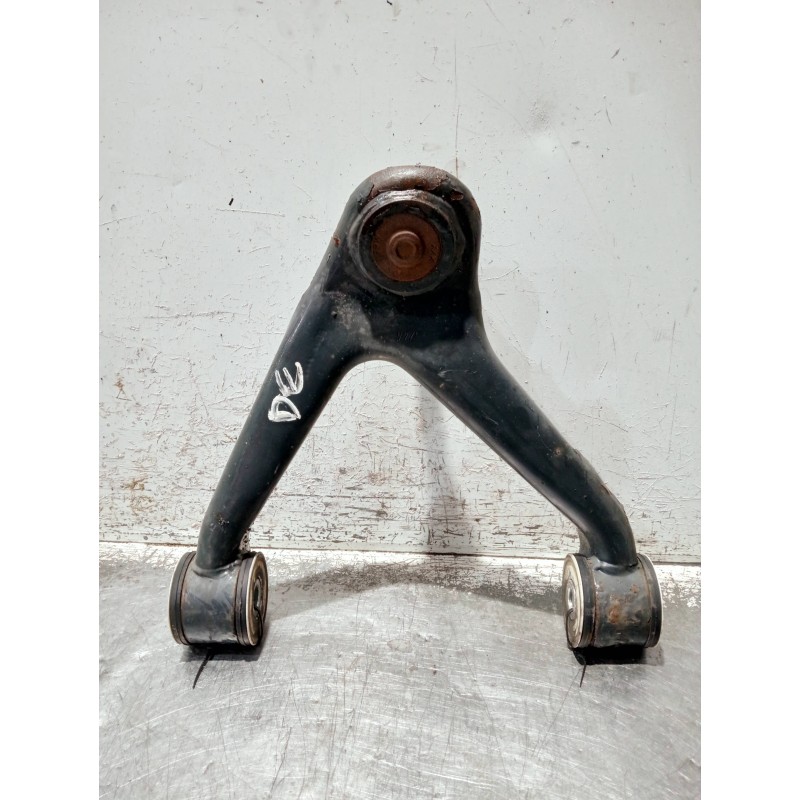 Recambio de brazo suspension superior delantero derecho para iveco daily caja cerrada (1999 =>) referencia OEM IAM 500379805  