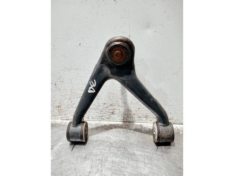 Recambio de brazo suspension superior delantero derecho para iveco daily caja cerrada (1999 =>) referencia OEM IAM 500379805  