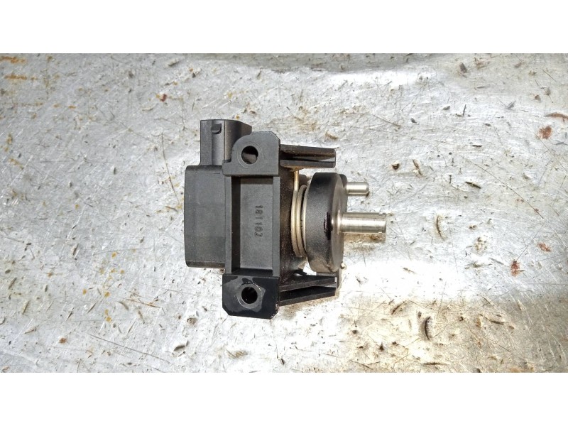 Recambio de potenciometro pedal para mercedes vaneo (w414) furgoneta compacta 1.6 cat referencia OEM IAM A0135427717  