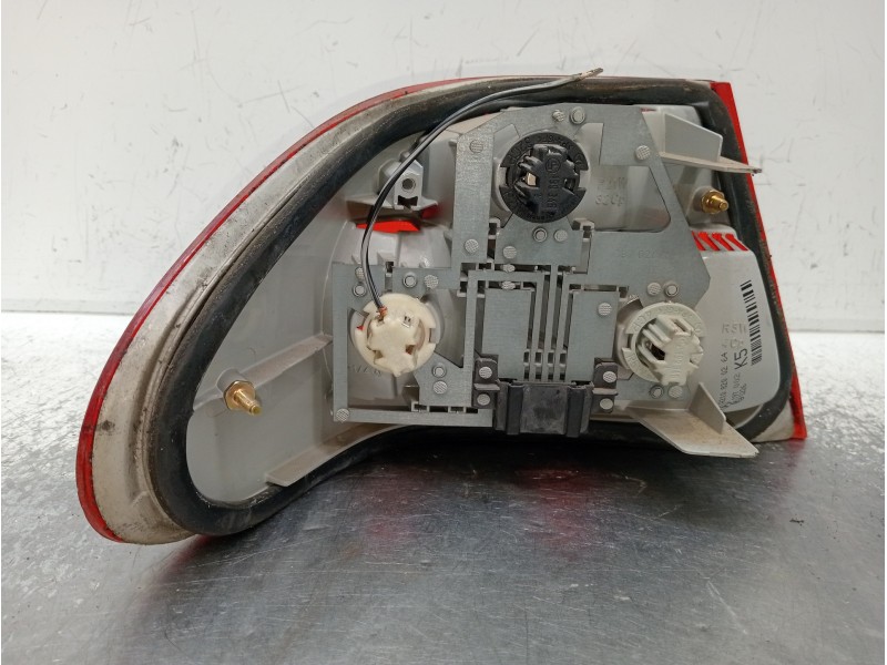 Recambio de piloto trasero derecho para mercedes clase e (w210) berlina diesel referencia OEM IAM A2108200264 197042R 