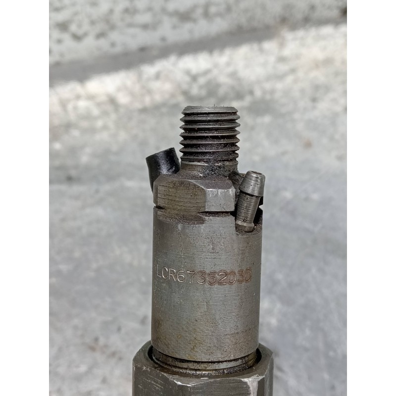 Recambio de inyector para citroen c15 1.8 d referencia OEM IAM LCR6735203D  LUCAS