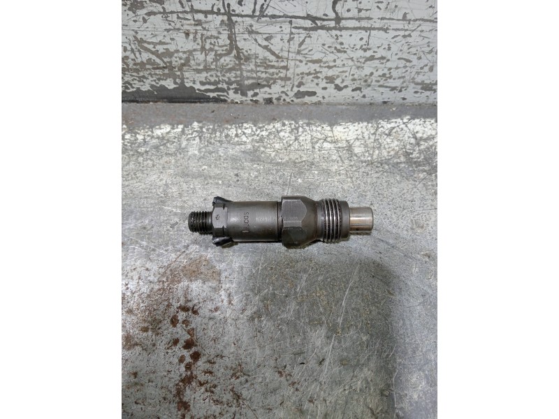 Recambio de inyector para citroen c15 1.8 d referencia OEM IAM LCR6735203D  LUCAS