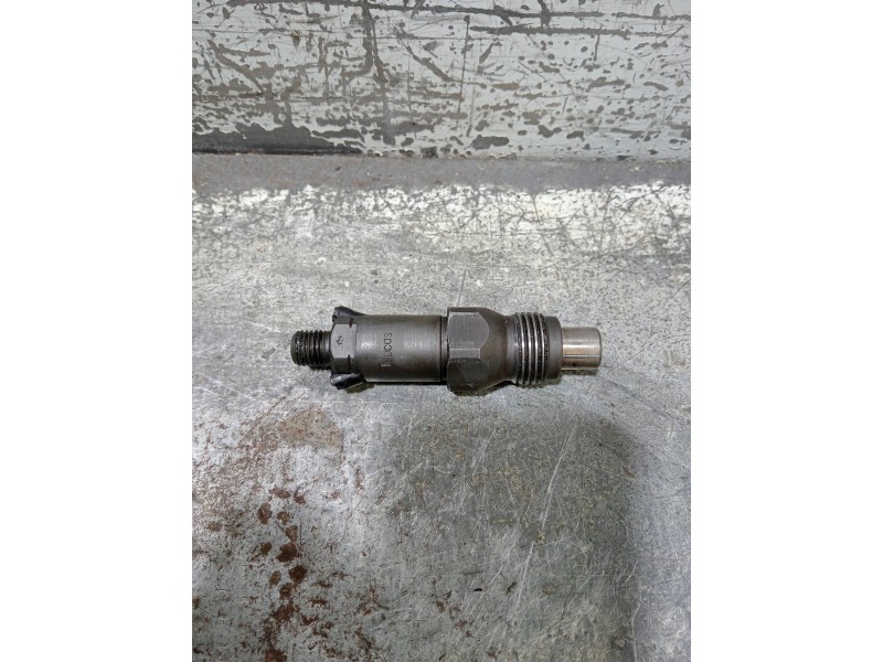 Recambio de inyector para citroen c15 1.8 d referencia OEM IAM LCR6735203D  LUCAS