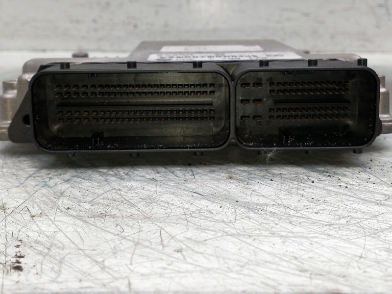 Recambio de centralita motor uce para bmw serie 1 berlina (e81/e87) 118d referencia OEM IAM 0281012502 7798179 