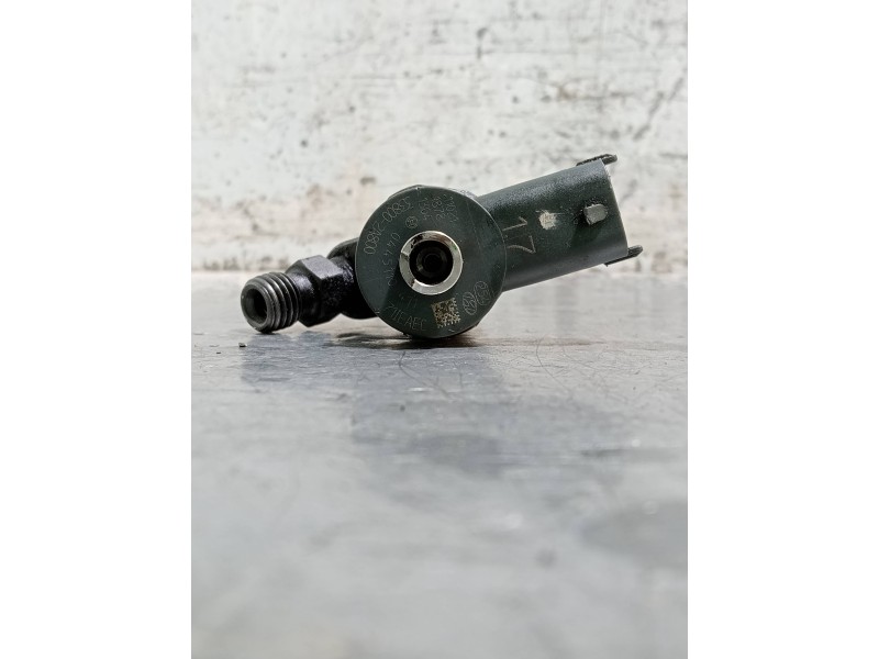 Recambio de inyector para hyundai ix35 referencia OEM IAM 0445110411 338002A800 BOSCH