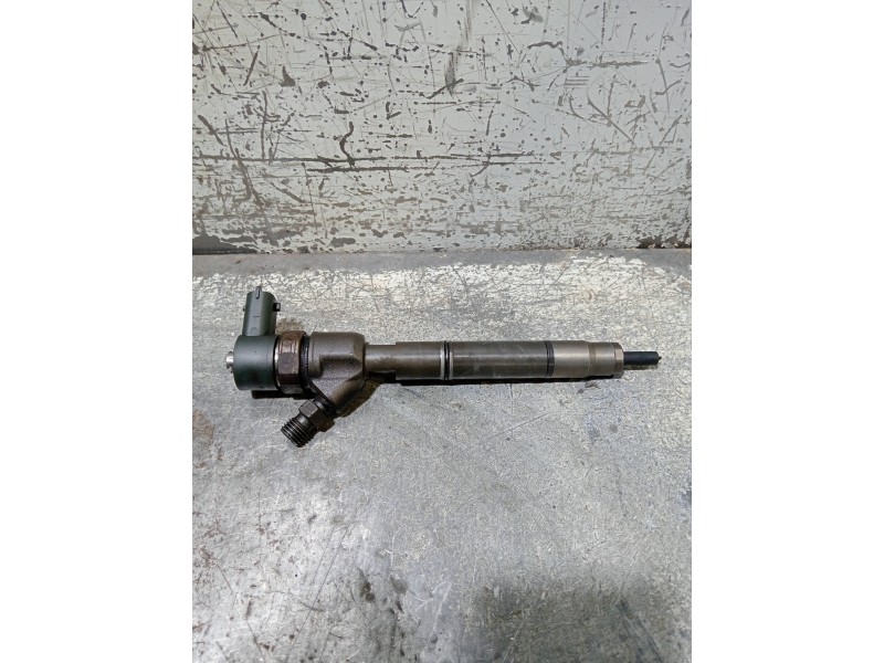 Recambio de inyector para hyundai ix35 referencia OEM IAM 0445110411 338002A800 BOSCH