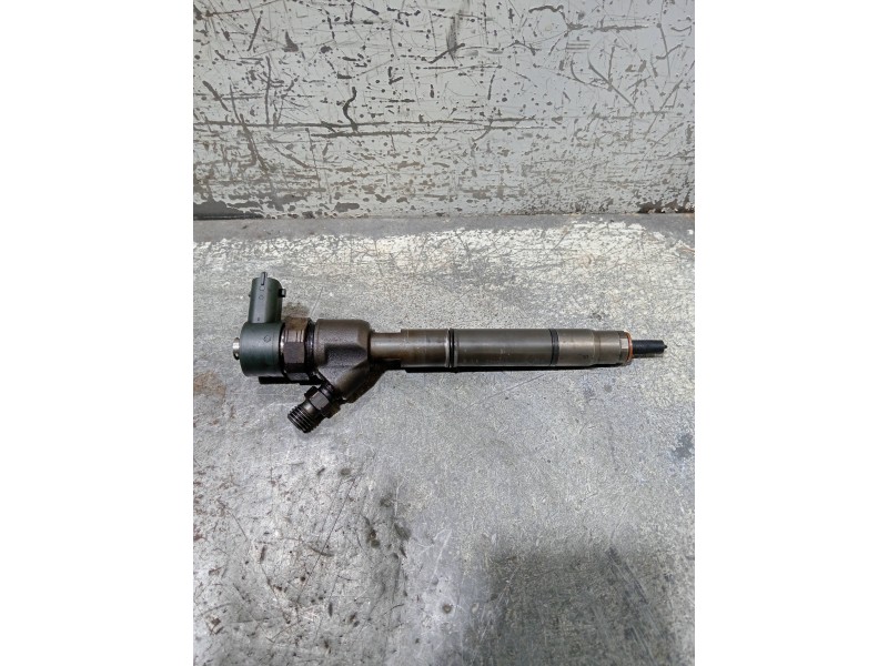 Recambio de inyector para hyundai ix35 referencia OEM IAM 0445110411 338002A800 BOSCH