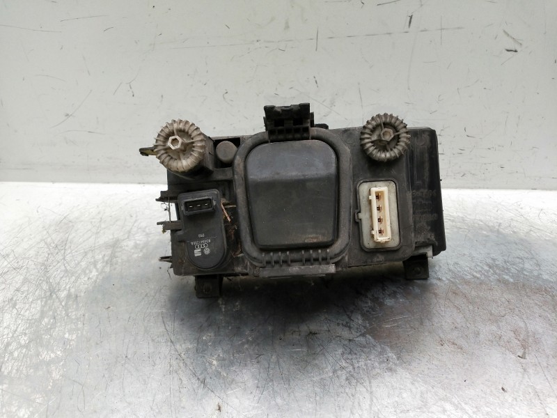 Recambio de faro izquierdo para seat ibiza (6k) referencia OEM IAM 6K0941009A 67735431 