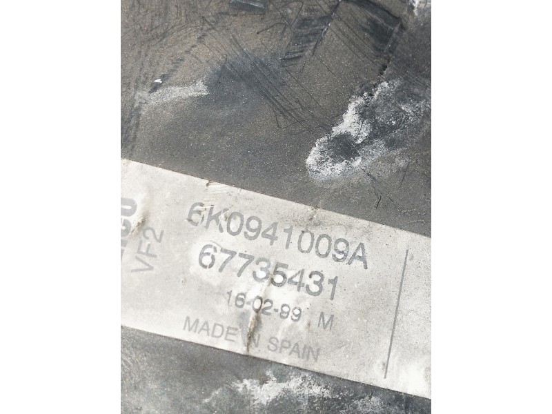 Recambio de faro izquierdo para seat ibiza (6k) referencia OEM IAM 6K0941009A 67735431 