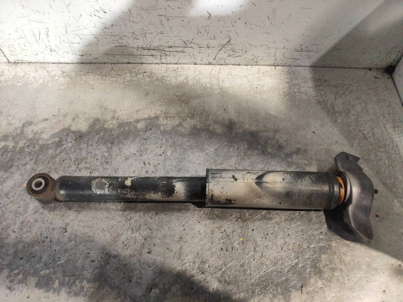 Recambio de amortiguador trasero izquierdo para opel insignia sports tourer selective referencia OEM IAM   