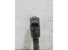 Recambio de inyector para hyundai ix35 referencia OEM IAM 0445110411 338002A800 BOSCH 2