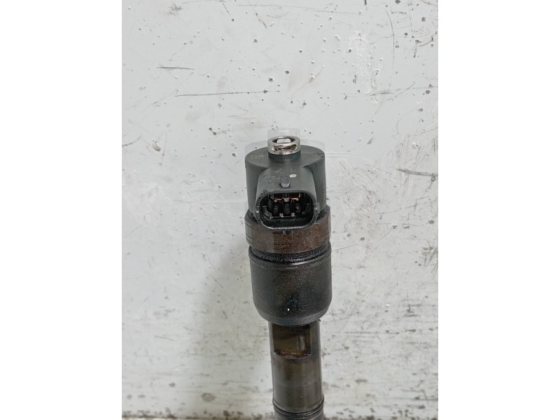 Recambio de inyector para hyundai ix35 referencia OEM IAM 0445110411 338002A800 BOSCH