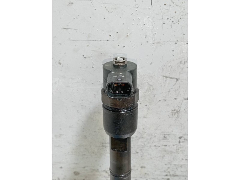 Recambio de inyector para hyundai ix35 referencia OEM IAM 0445110411 338002A800 BOSCH