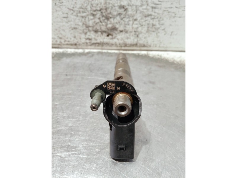 Recambio de inyector para audi a4 ber. (b8) referencia OEM IAM 03L130277 0445116030 BOSCH
