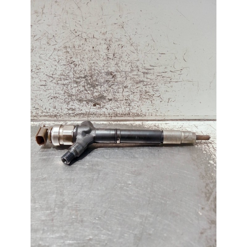 Recambio de inyector para toyota avensis berlina (t25) 2.0 d4-d executive berlina (5-ptas.) referencia OEM IAM 236700R030 DENSO 